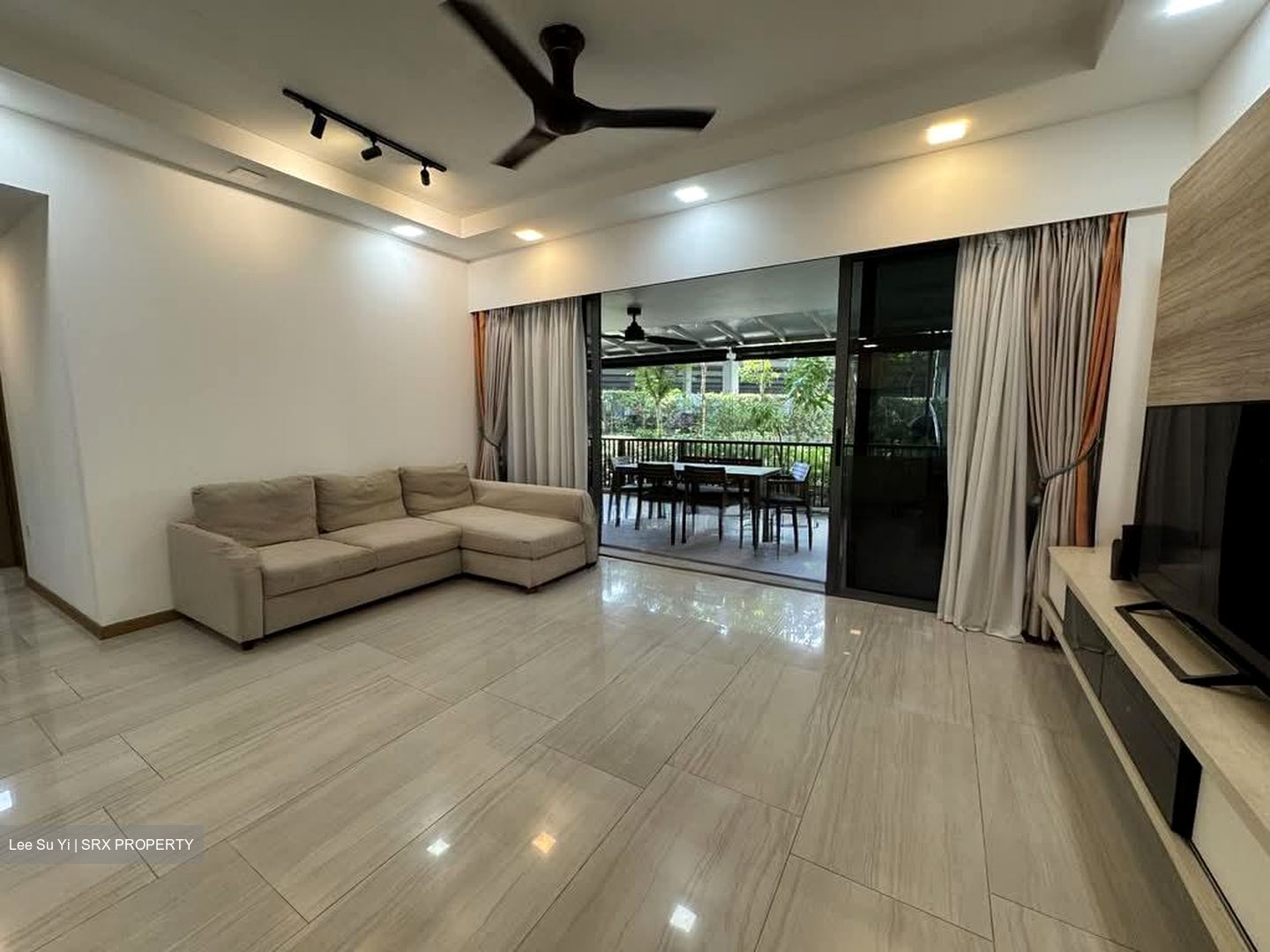 Lakeville (D22), Condominium #553304661